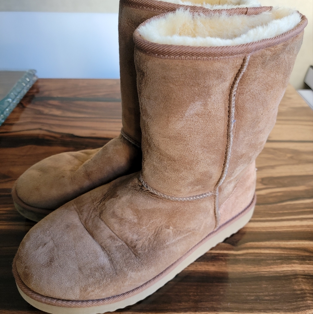 Men's UGG Classic Short Boot